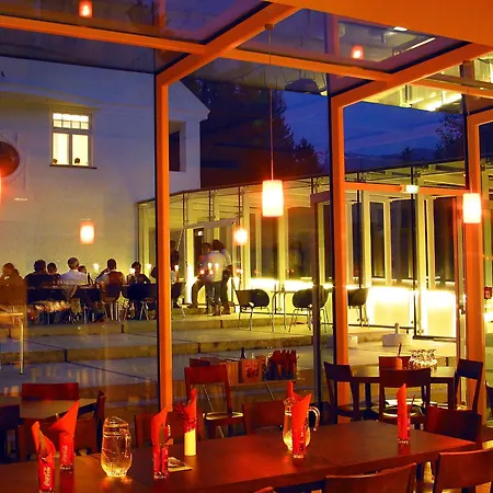 Haus Der Begegnung בית הארחה